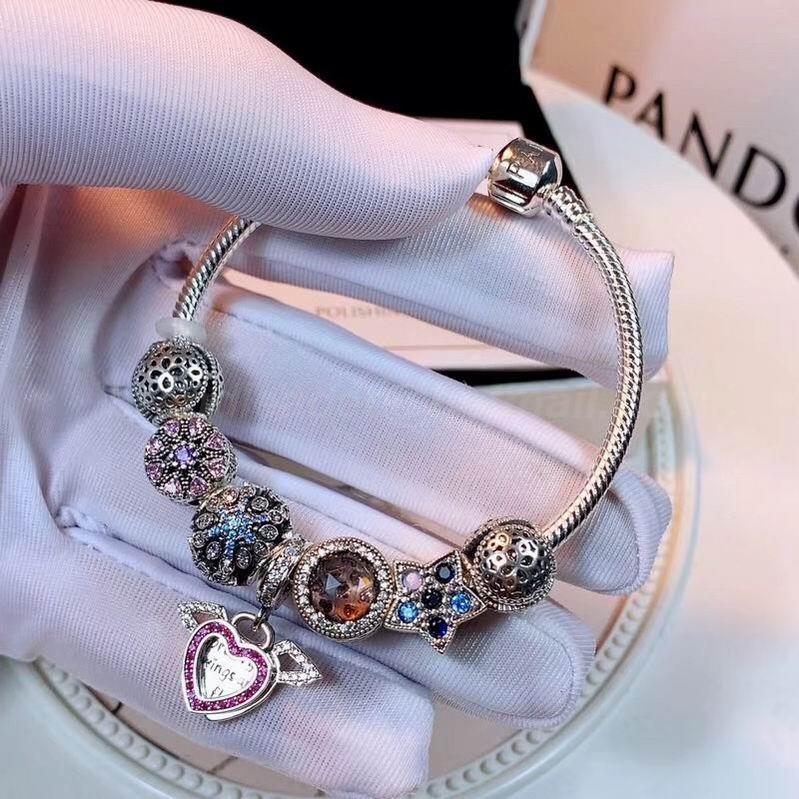 Pandora Bracelets 1743